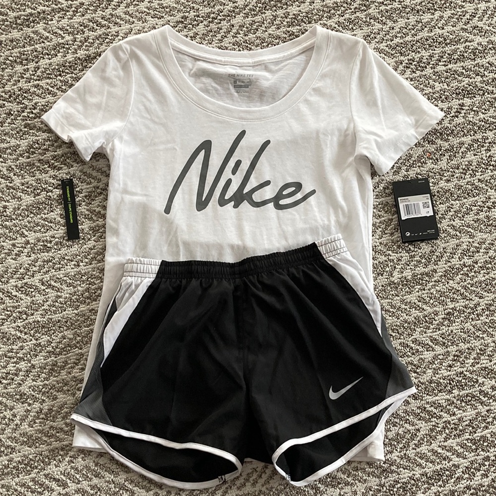 Nike T-shirt and Shorts XS NWT